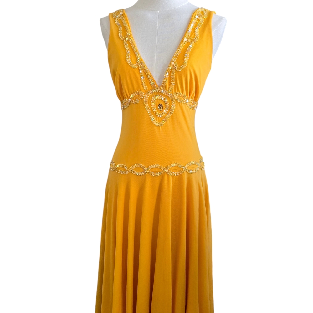 Elegant Yellow Sleeveless Dress